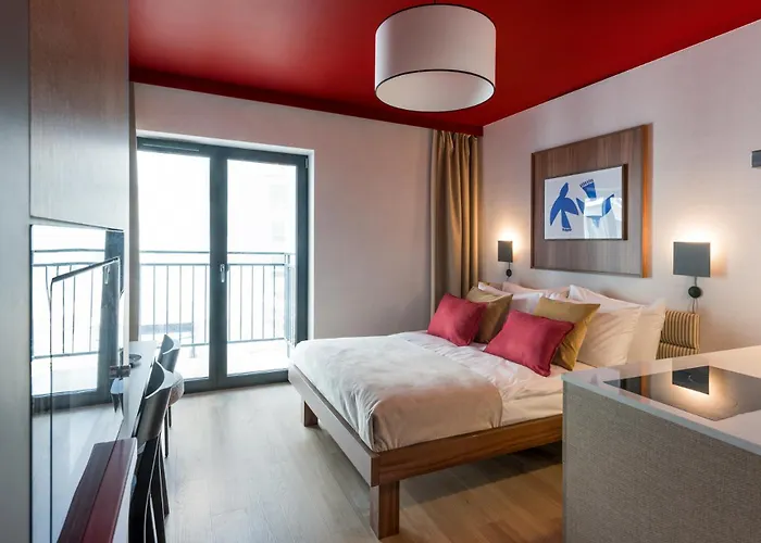 アパート Ironique By Mb *