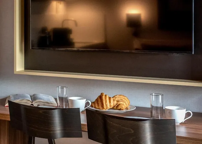 アパート Ironique By Mb