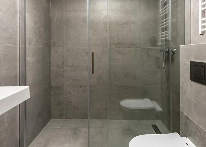 アパート Ironique By Mb *