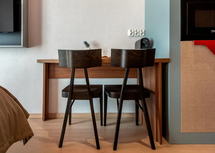 アパート Ironique By Mb