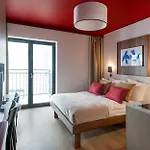 Apartament Ironique By Mb *