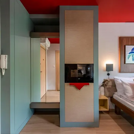 Ironique Apartment