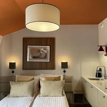 Apartment Ironique By Mb Krakau