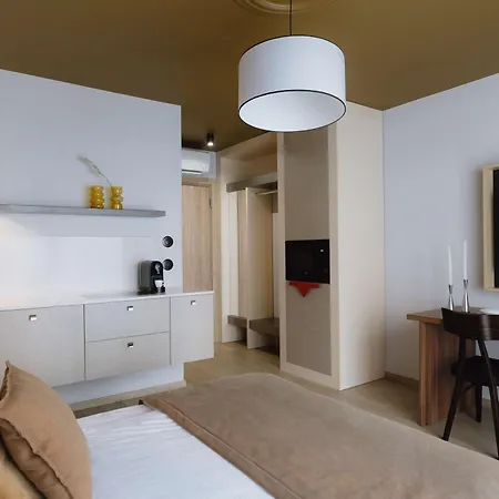Ironique Apartment