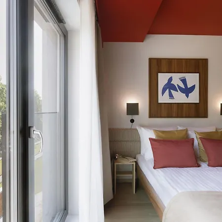 Ironique By Mb Апартаменты *